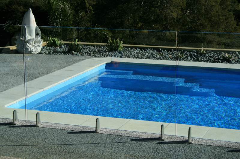 Glass pool fence - Mediteranean design